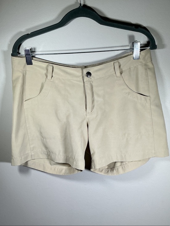 Patagonia Pants - Patagonia Women’s Khaki Hiking Outdoor Shorts Size 10